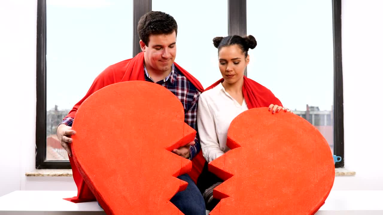 Stock Video Couple Celebrates Valentines Day With A Heart Live Wallpaper For PC - Free Download