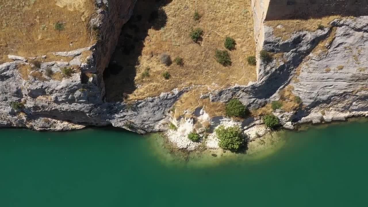Stock Video Emerald Waters Over A Mountain Live Wallpaper For PC - Free Download