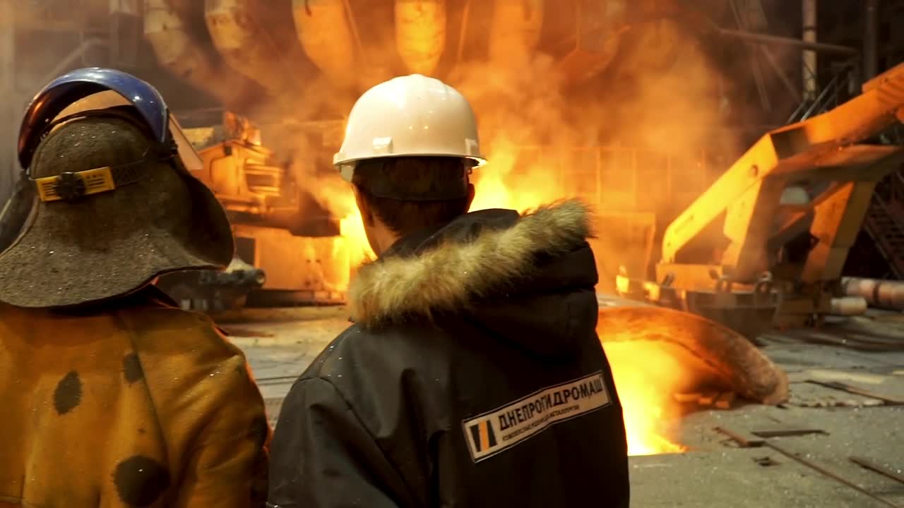 Stock Video Molten Metal In An Industrial Forg Animated Wallpaper - Free Download