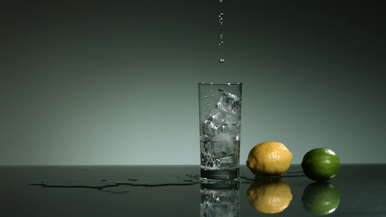 Free Stock Video Water Falling Into A Glass With Ice Cubes Live Wallpaper - Free Download