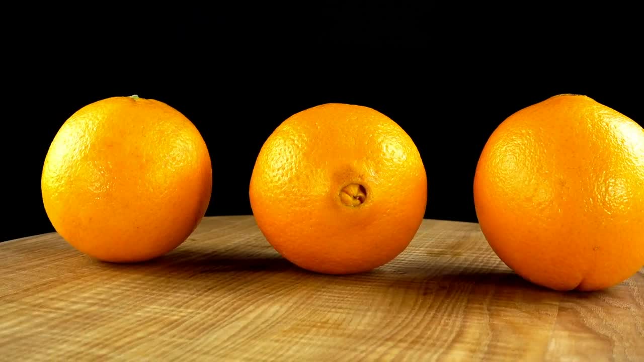Video Stock Presentation Of Oranges Rotating On A Table Live Wallpaper Free - Free Download