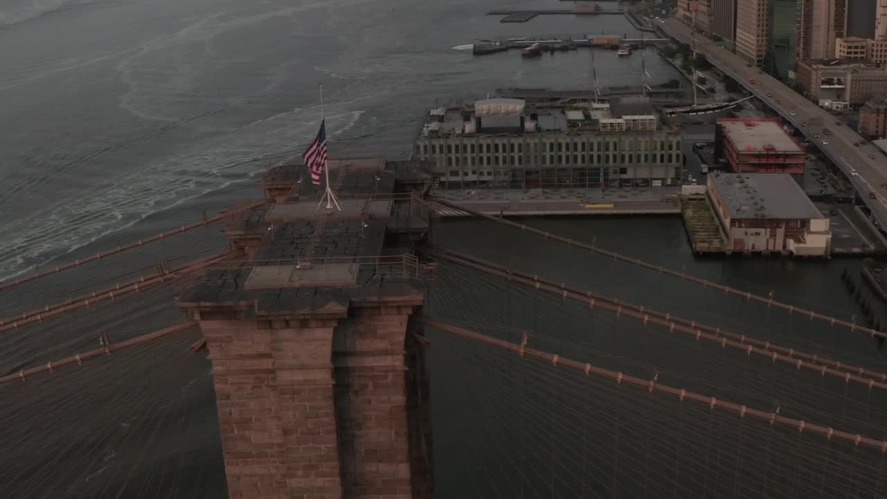 Free Stock Video Usa Flag Waving On The Brooklyn Bridge Live Wallpaper - Free Download