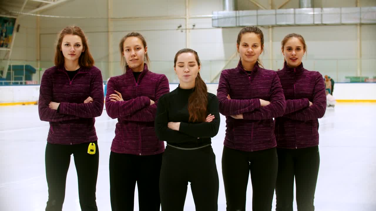Stock Video Curling Team In A Photoshot At An Ice Rink Live Wallpaper For PC - Free Download