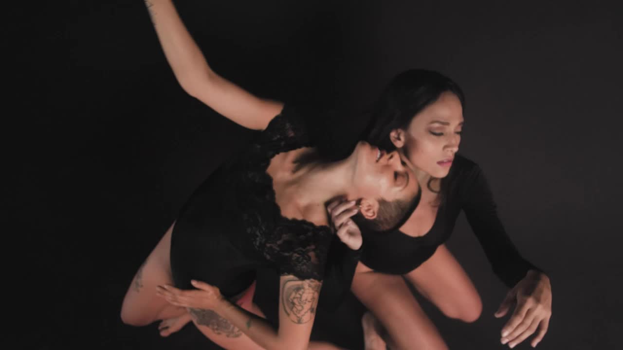 Free Stock Video Women Dancing Together On A Dark Background Live Wallpaper - Free Download