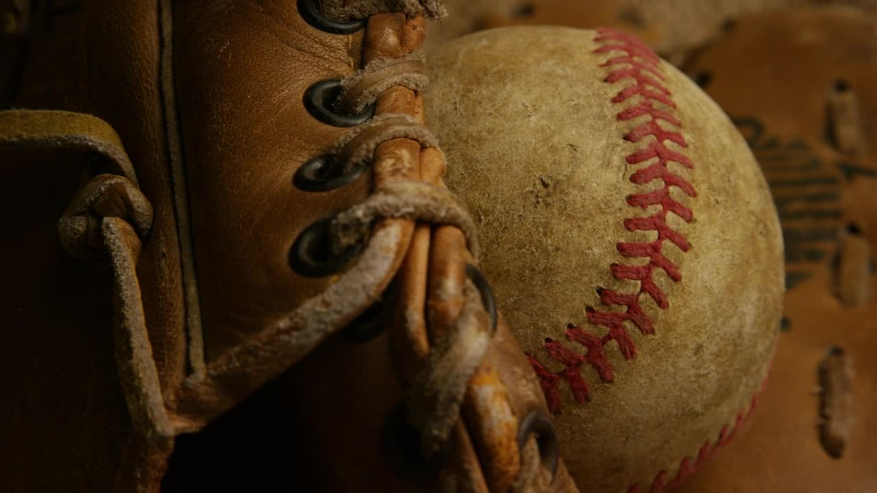 Free Stock Video Vintage Baseball Ball In The Glove Live Wallpaper - Free Download