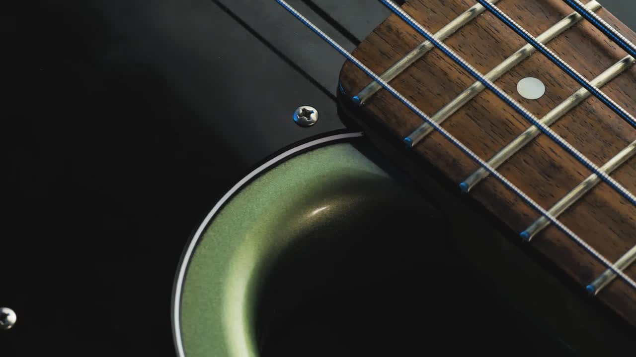 Video Stock Closeup To An Electric Bass Being Played Live Wallpaper For PC - Free Download