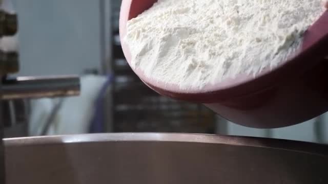 Stock Video Mixing Flour In A Large Bowl Sma Animated Wallpaper - Free Download