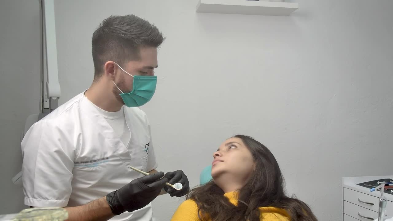 Stock Video Dentist Checking Teeth Live Wallpaper For PC - Free Download