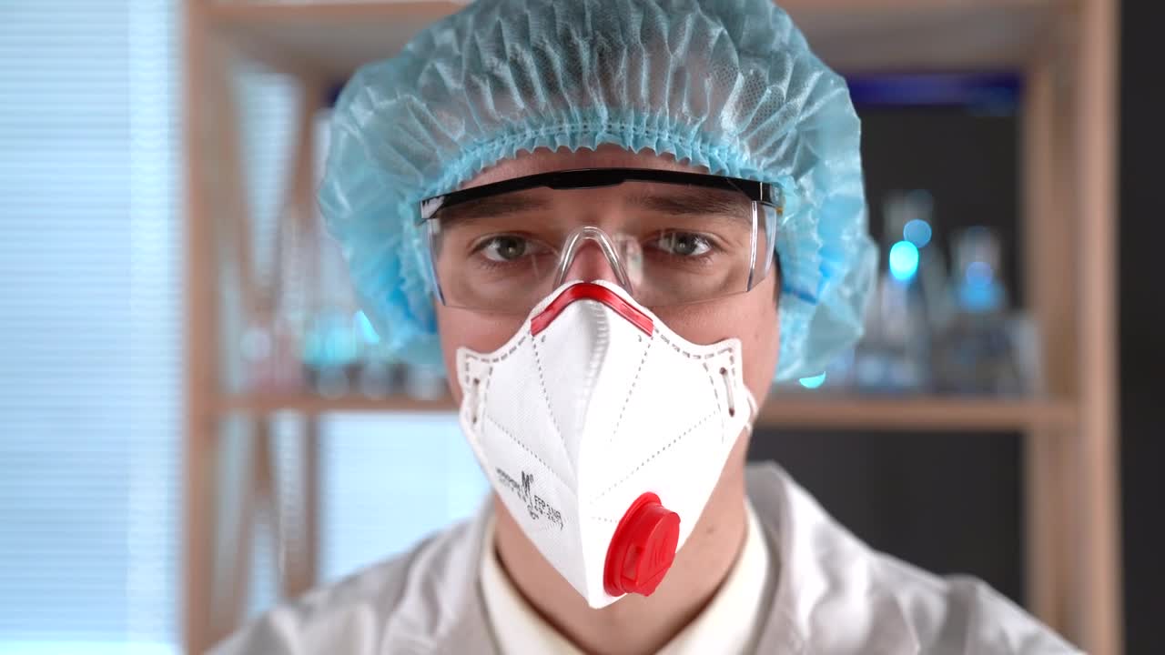 Stock Video Doctor Adjusting Syringe Liquid Live Wallpaper For PC - Free Download
