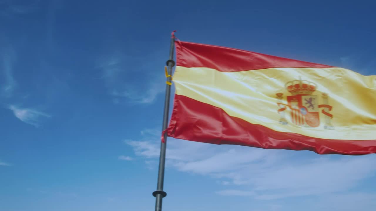 Free Stock Video Waving The Flag Of Spain In Slow Motion Live Wallpaper - Free Download