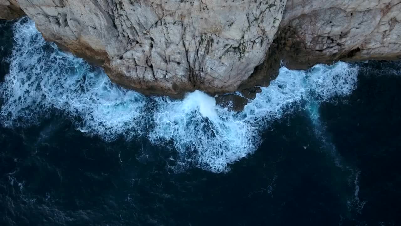 Free Stock Video Waves Hitting A Cliff Top Shot Live Wallpaper - Free Download