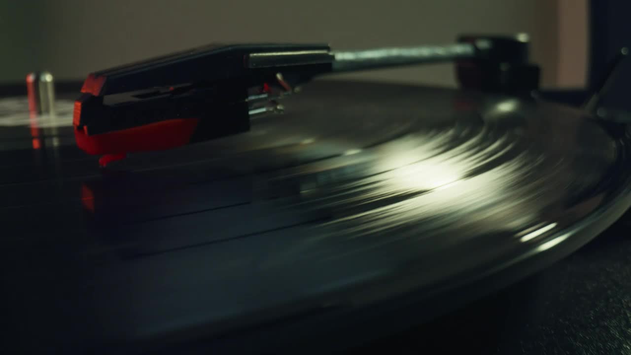 Video Stock Close Up Shot Of A Turntable Playing A Record Live Wallpaper For PC - Free Download