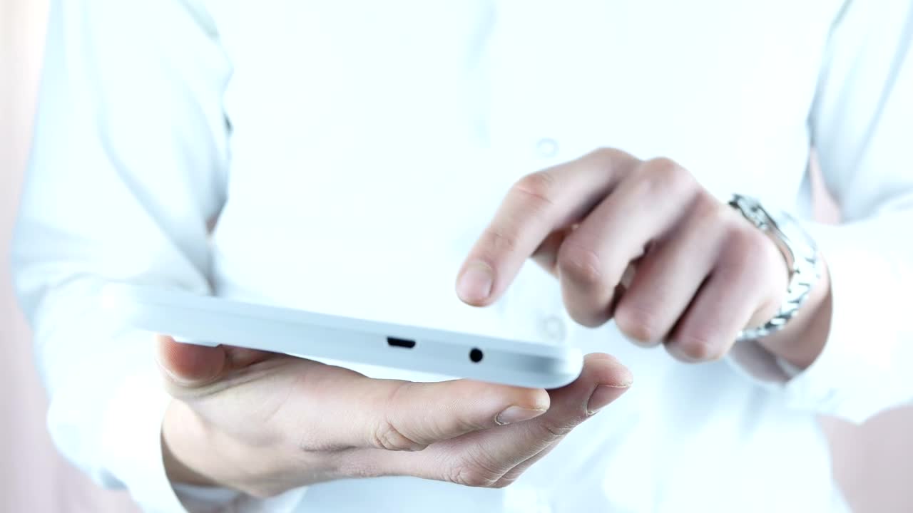 Stock Video Man Typing On A Table Animated Wallpaper - Free Download