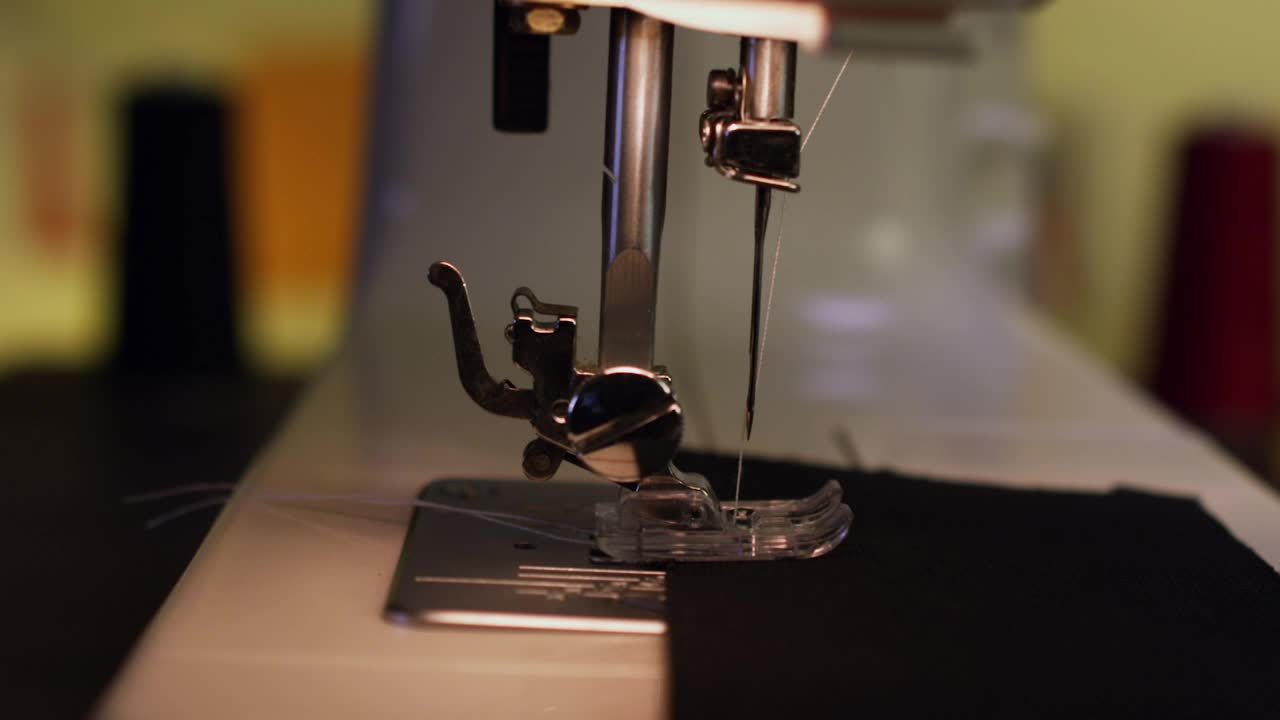Free Stock Video Sewing Machine In Use Live Wallpaper - Free Download