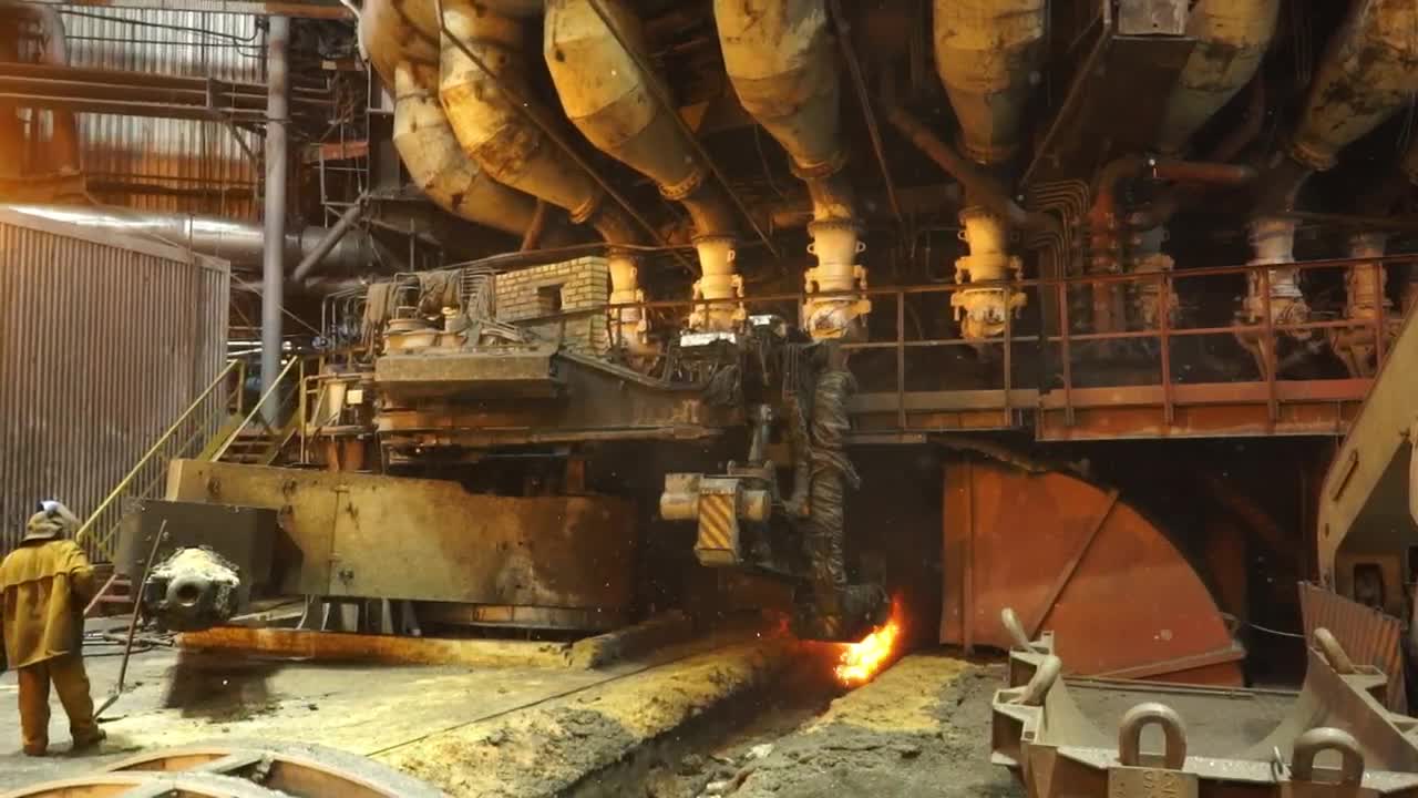 Stock Video Heavy Machinery In A Factory Animated Wallpaper - Free Download