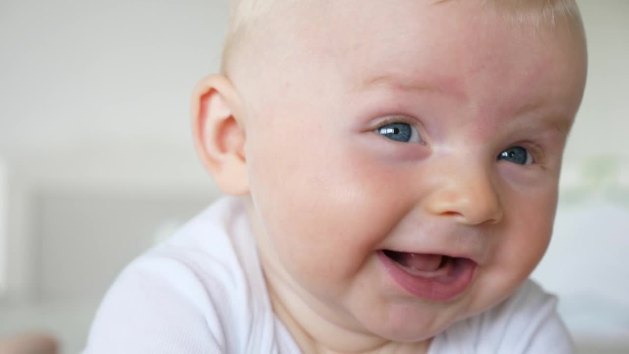 Free Video Stock Smiling Newborn Portrait Live Wallpaper - Free Download