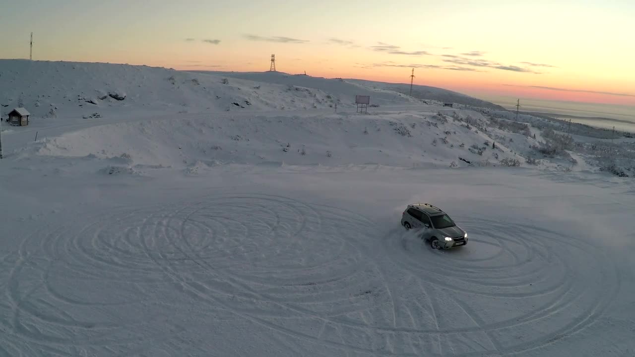 Video Stock Racing Around A Snowy Mountain Live Wallpaper Free - Free Download
