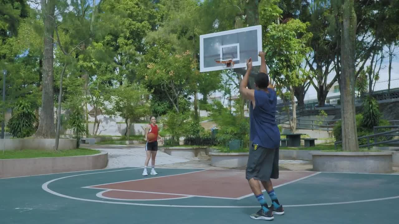 Stock Video Couple Playing Basketball Live Wallpaper For PC - Free Download