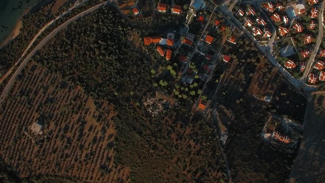 Stock Video Cottages Leading To The Coast Live Wallpaper For PC - Free Download