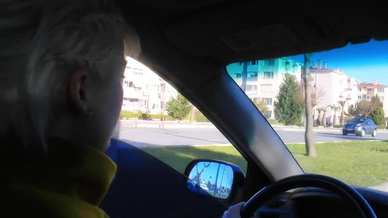Stock Video Female Driver Roading The City Live Wallpaper For PC - Free Download