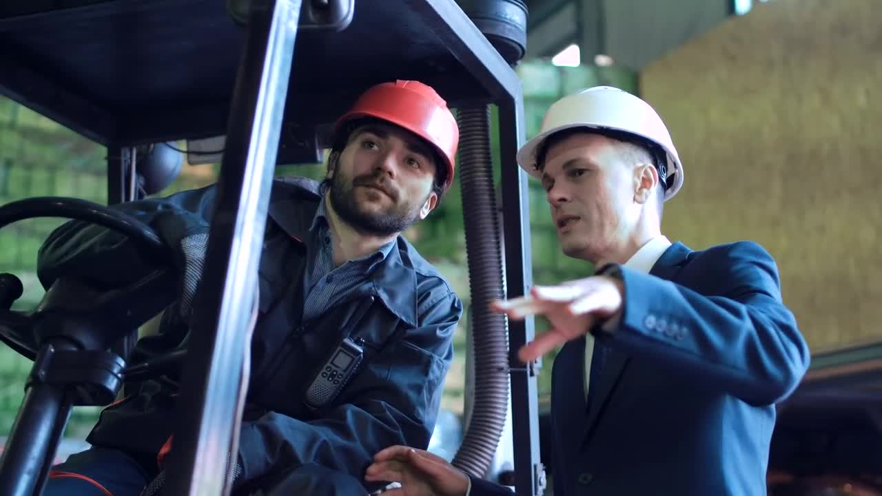 Video Stock Businessman Talking To Lifting Vehicle Operator Live Wallpaper For PC - Free Download