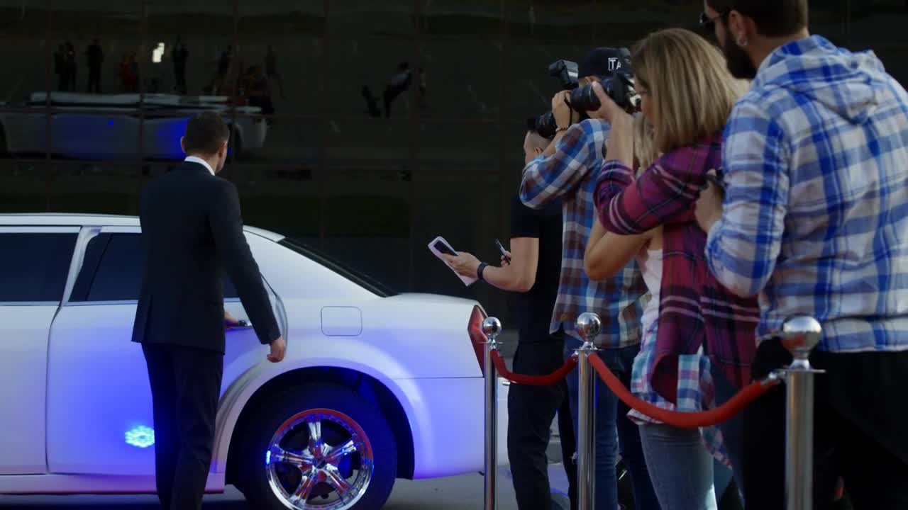 Video Stock Celebrity Woman Arriving To A Red Carpet Live Wallpaper For PC - Free Download