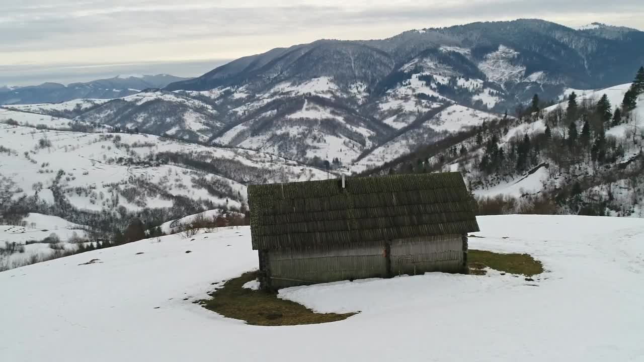Video Stock Cabin On Top Of A Snowy Mountain Live Wallpaper For PC - Free Download