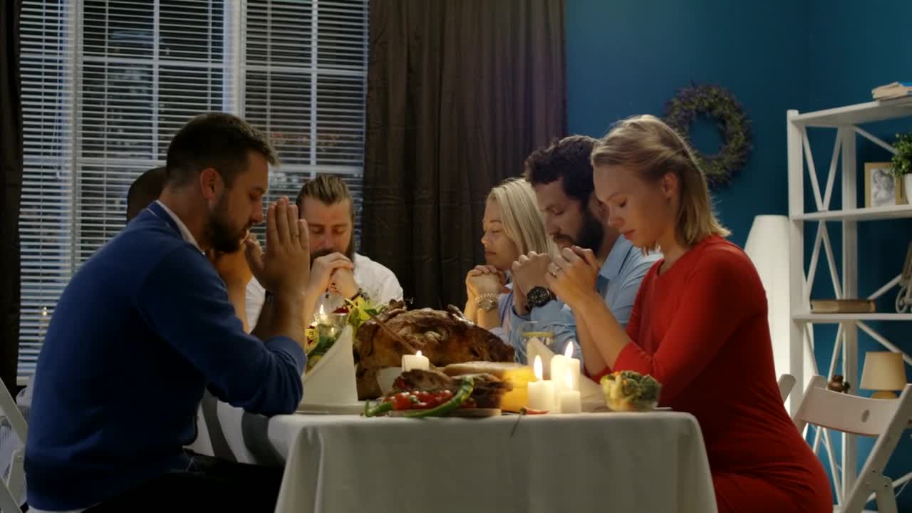 Video Stock Praying On Thanksgiving Celebration Live Wallpaper Free - Free Download