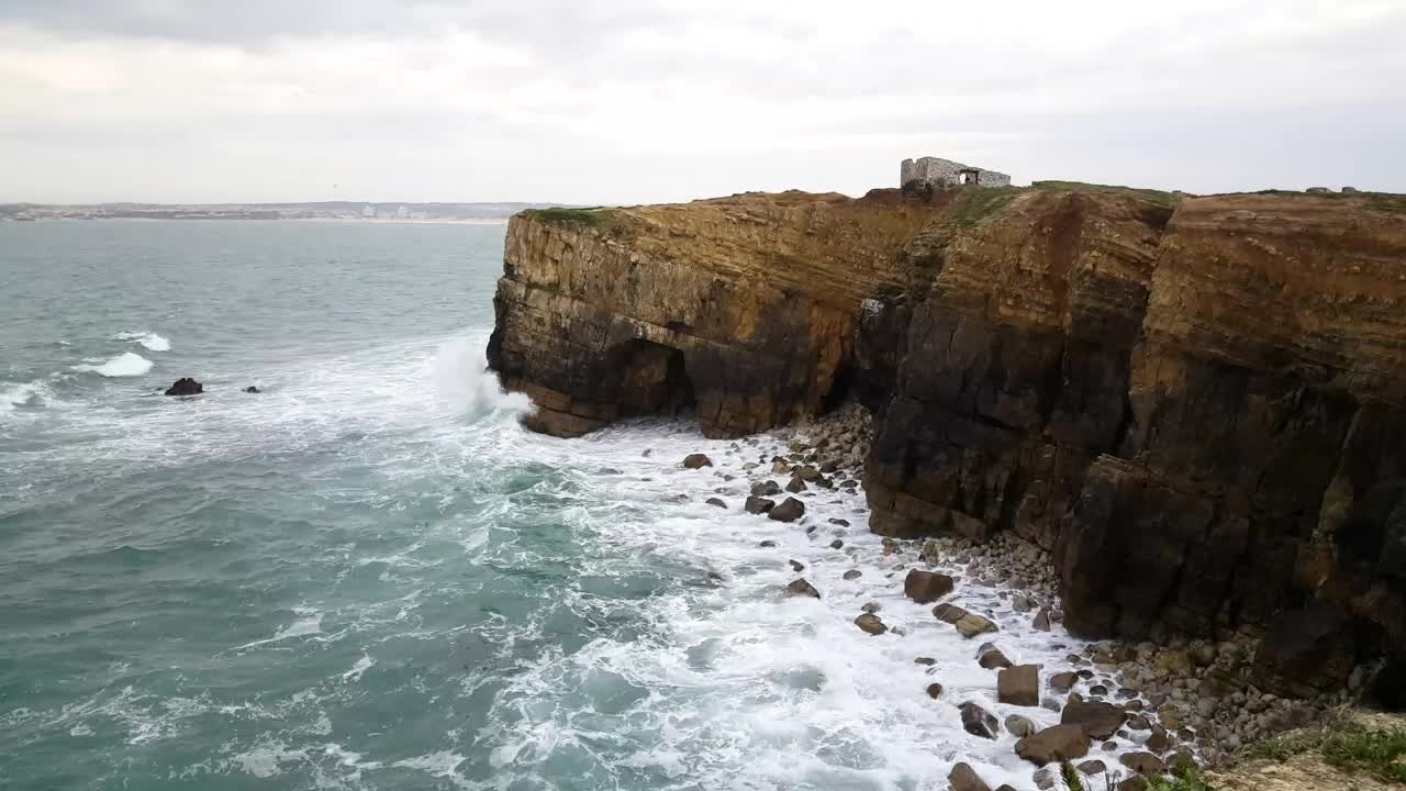 Stock Video Crag On The Seashore High View Live Wallpaper For PC - Free Download