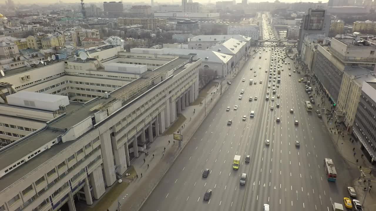 Stock Video Heavy Traffic Heading Through A Russian City Animated Wallpaper - Free Download