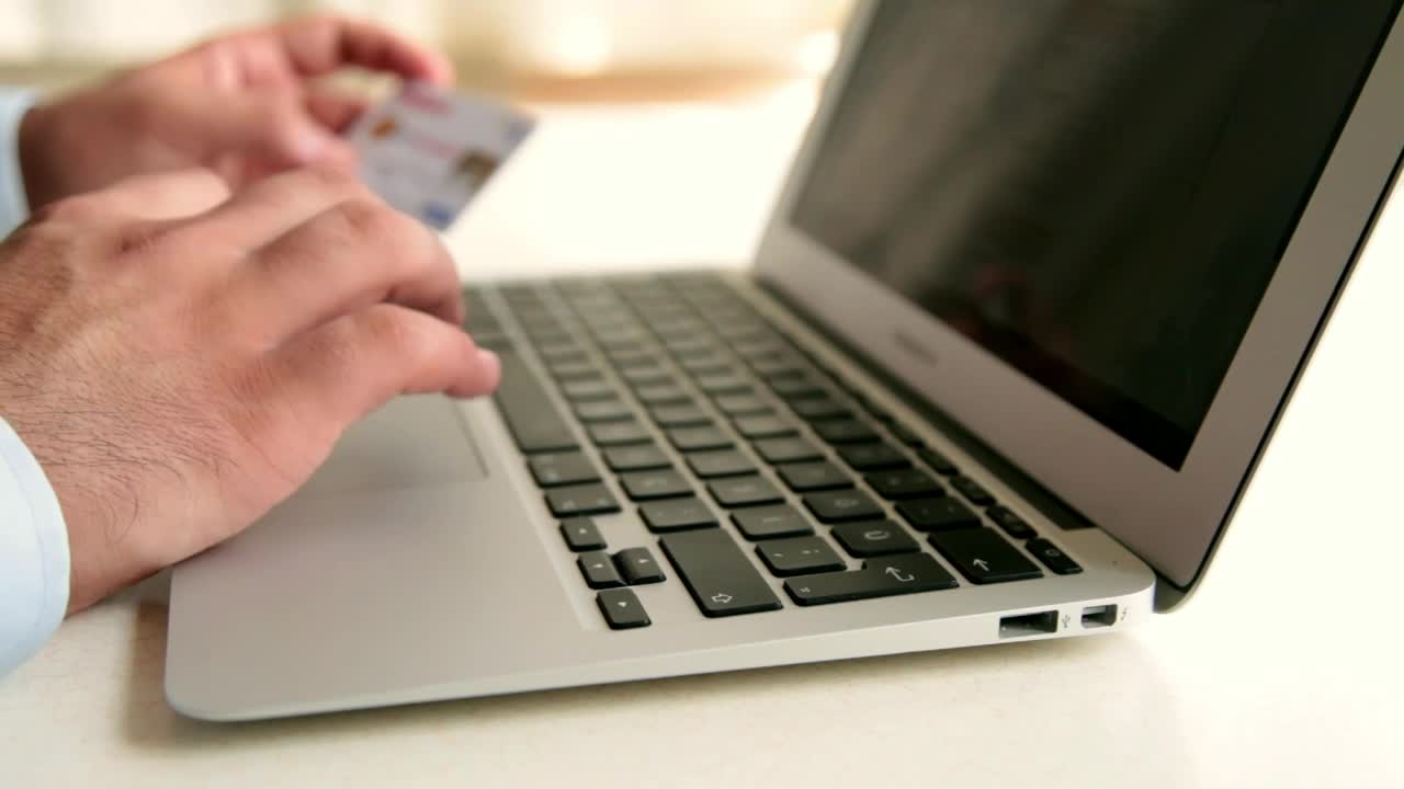 Free Stock Video Typing A Credit Card Data Into A Computer Live Wallpaper - Free Download