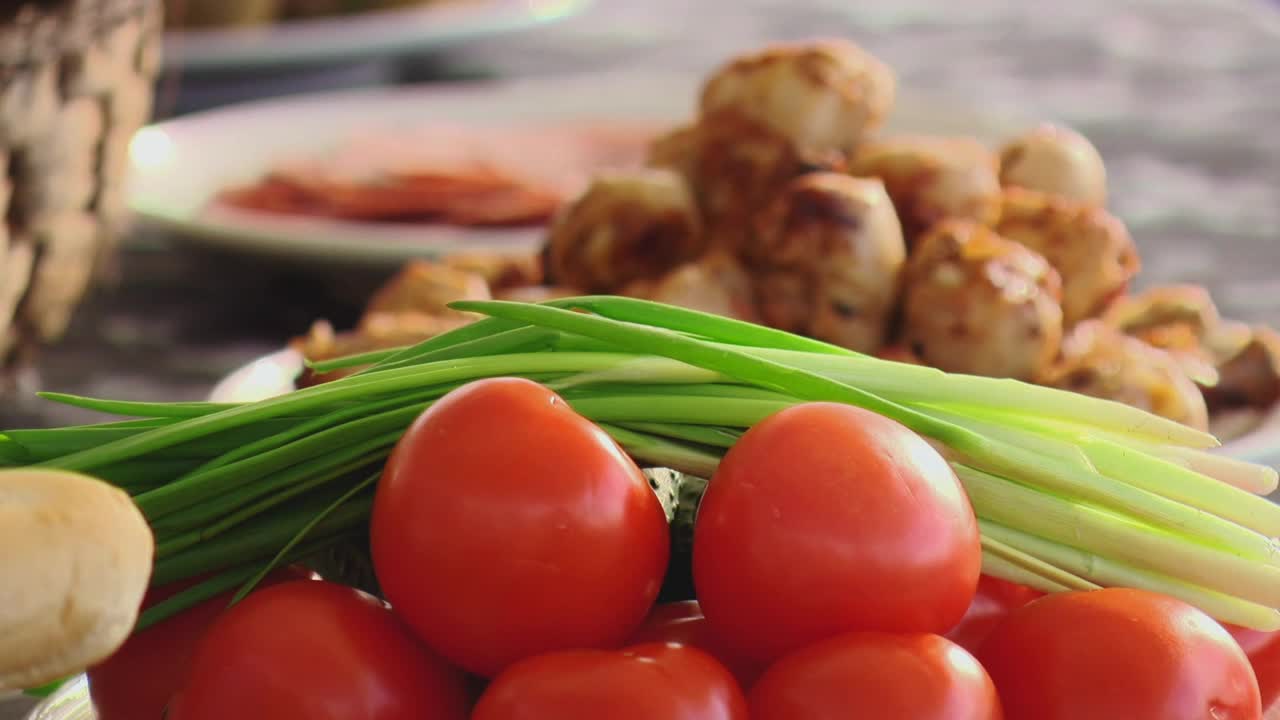Free Video Stock tomato and chicken legs Live Wallpaper - Free Download
