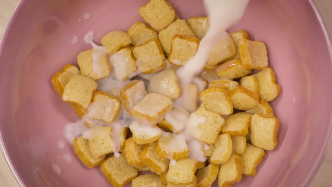 Stock Video Corn Flakes Cereal Texture In Bowl With Milk Live Wallpaper For PC - Free Download