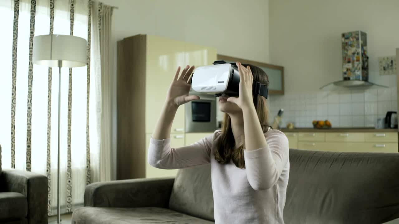 Free Stock Video Woman Working With Virtual Reality At Home Live Wallpaper - Free Download