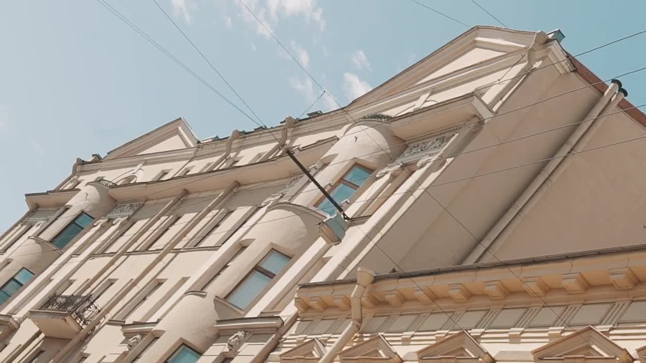 Free Video Stock town building in the bright sun Live Wallpaper - Free Download