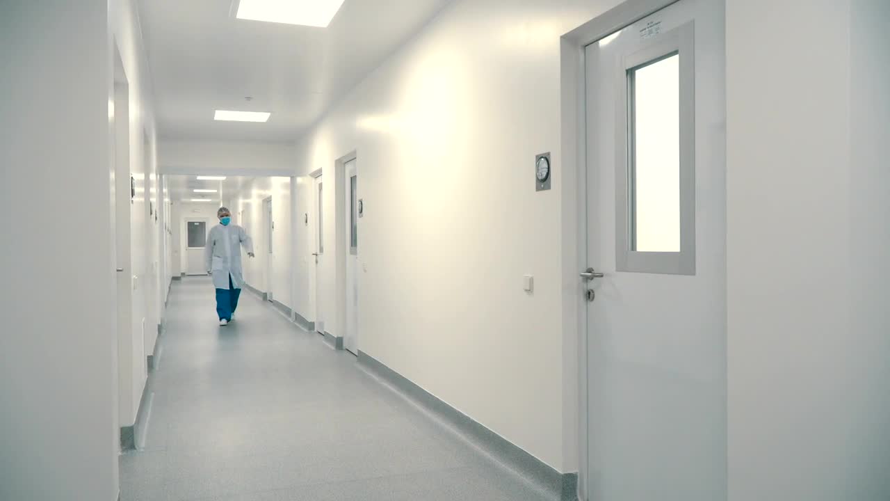 Stock Video Doctor Wearing Mask And Gloves For Protection Live Wallpaper For PC - Free Download