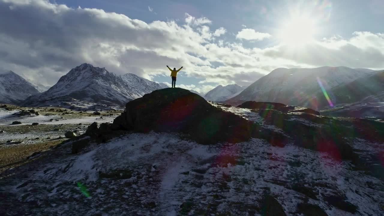Video Stock Climber Enjoying Freedom On Top Of A Cliff Live Wallpaper For PC - Free Download