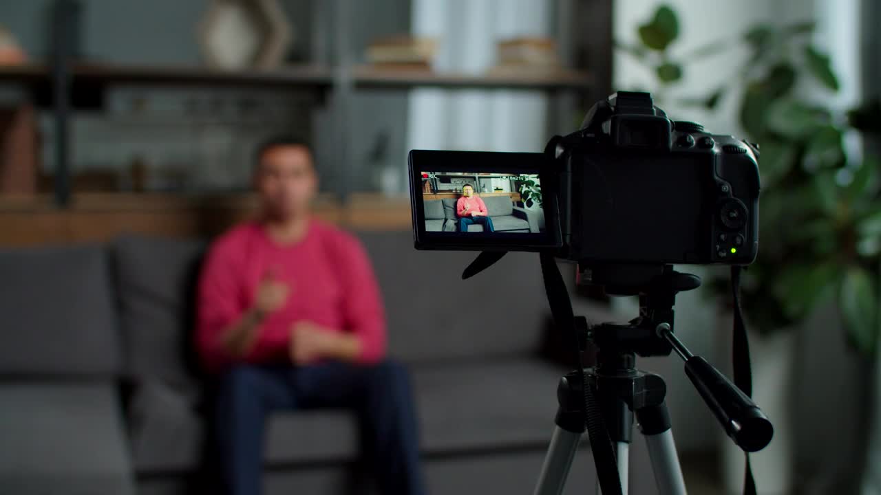 Stock Footage Vlogger Recording In Sign Language Live Wallpaper - Free Download