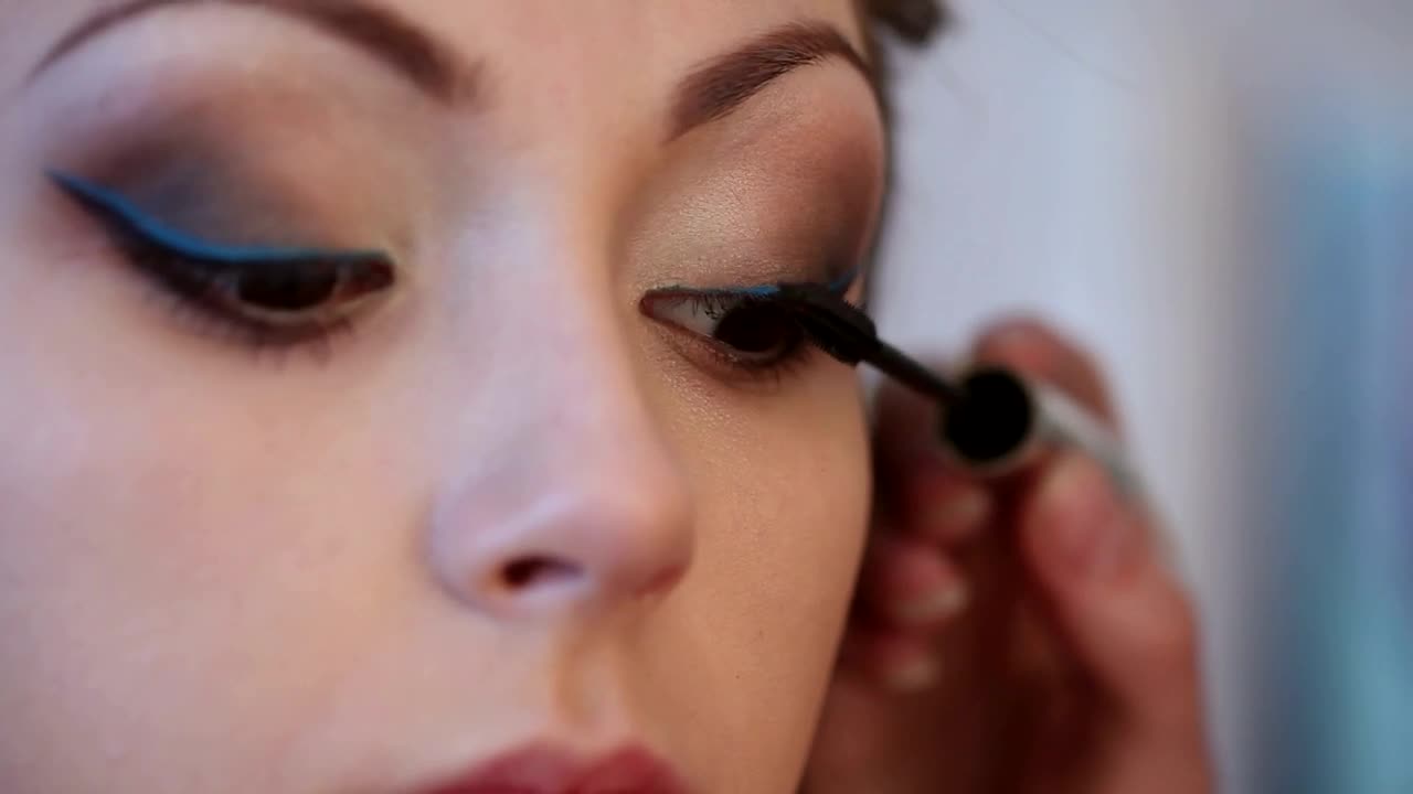 Stock Video Eyes Of A Woman Getting Makeup Live Wallpaper For PC - Free Download