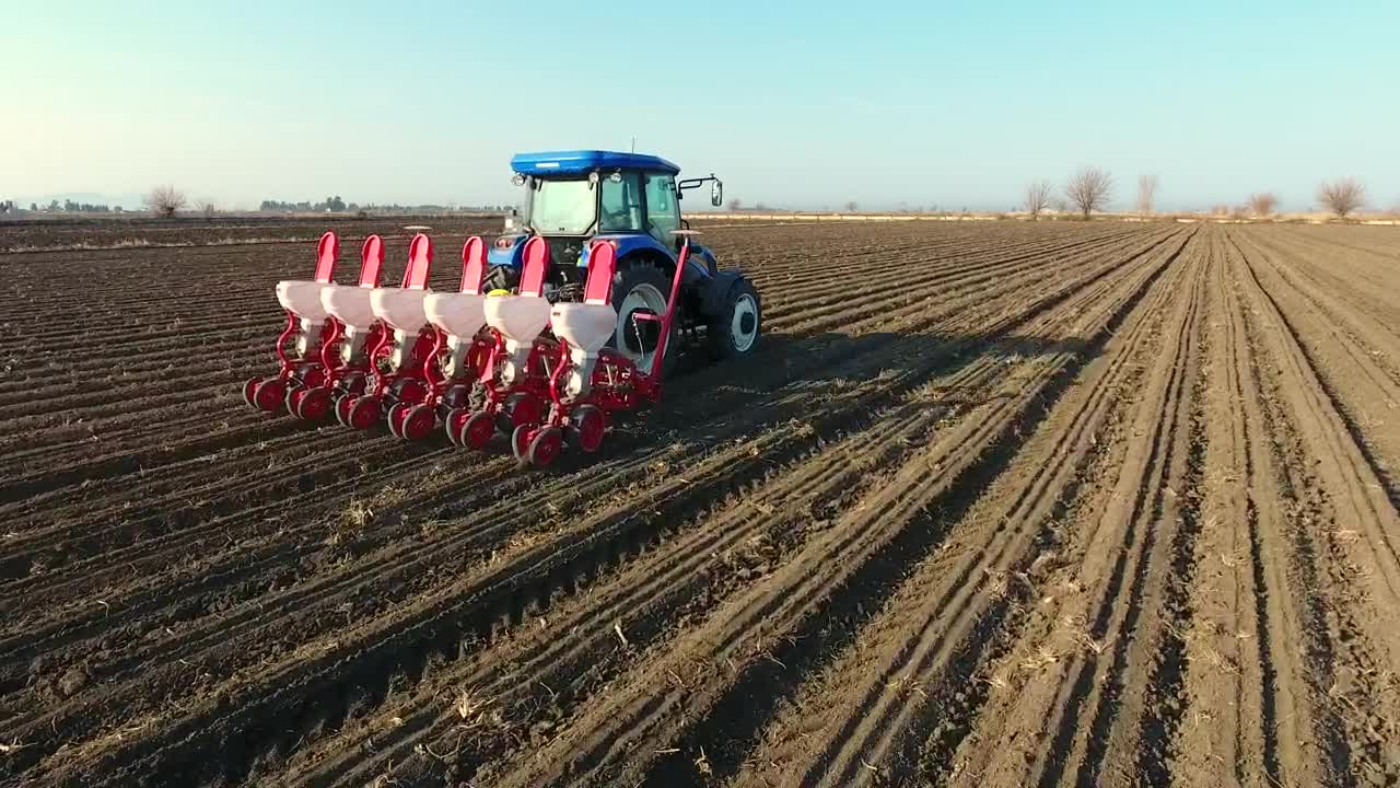 Free Video Stock tractor preparing an agricultural field Live Wallpaper - Free Download