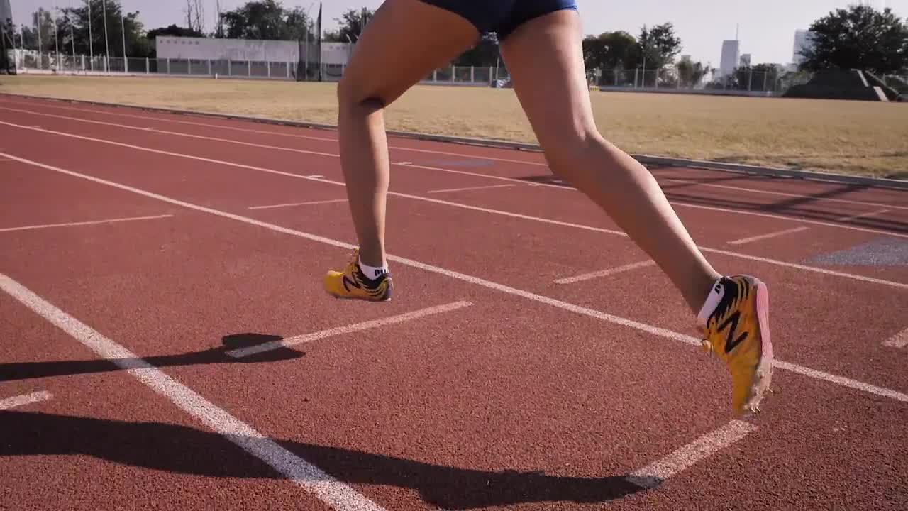 Free Stock Video Runner On A Track In Slow Motion Live Wallpaper - Free Download