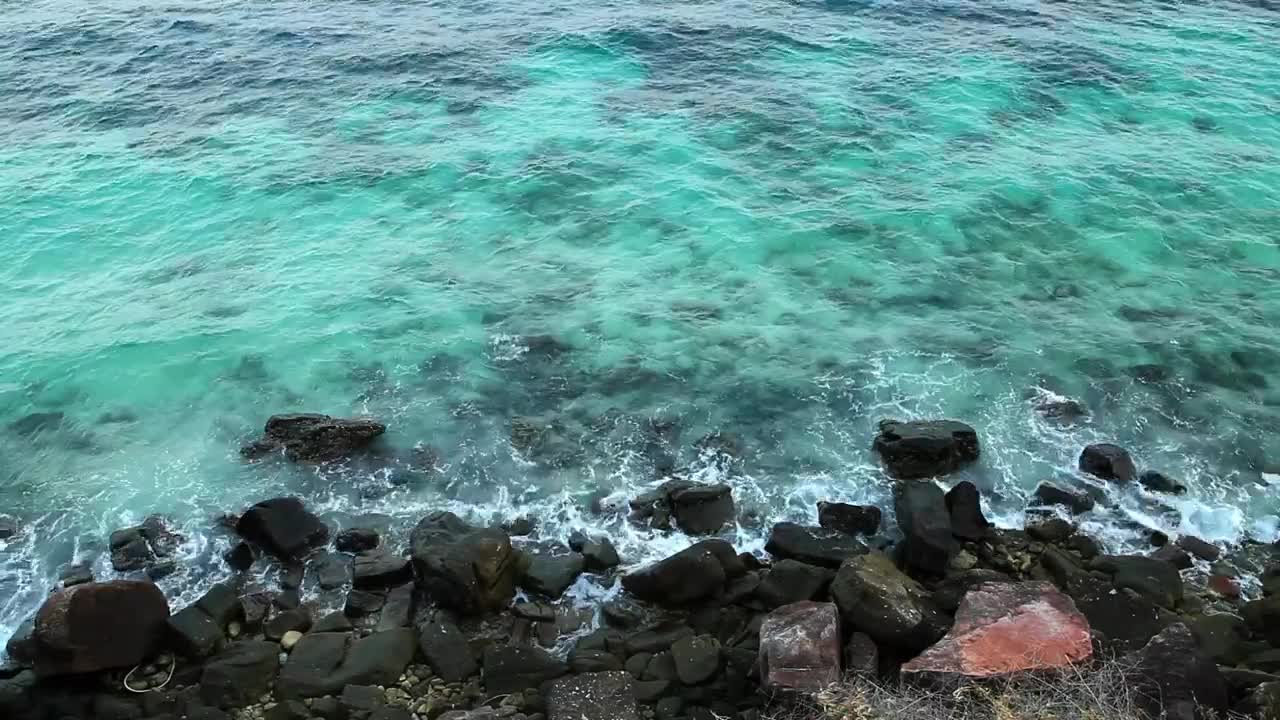 Free Stock Video Waves Breaking Over Dark Rocks Live Wallpaper - Free Download
