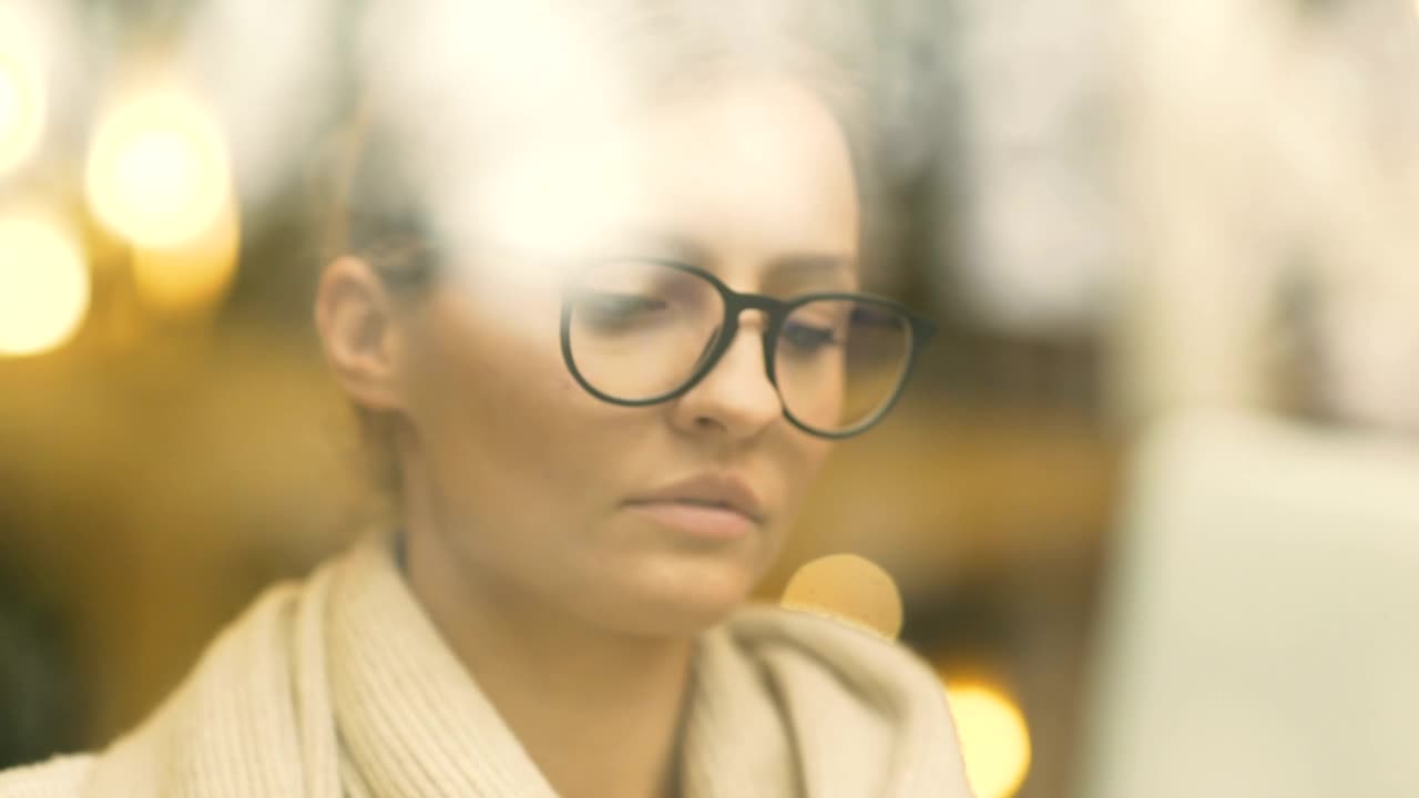 Video Stock Close Up Of Women With Glasses Live Wallpaper For PC - Free Download