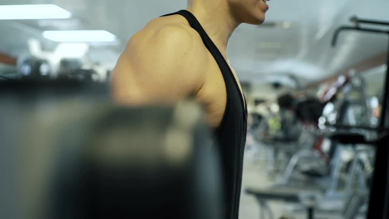 Stock Video Fitness Man Lifting Weights At The Gym Live Wallpaper For PC - Free Download