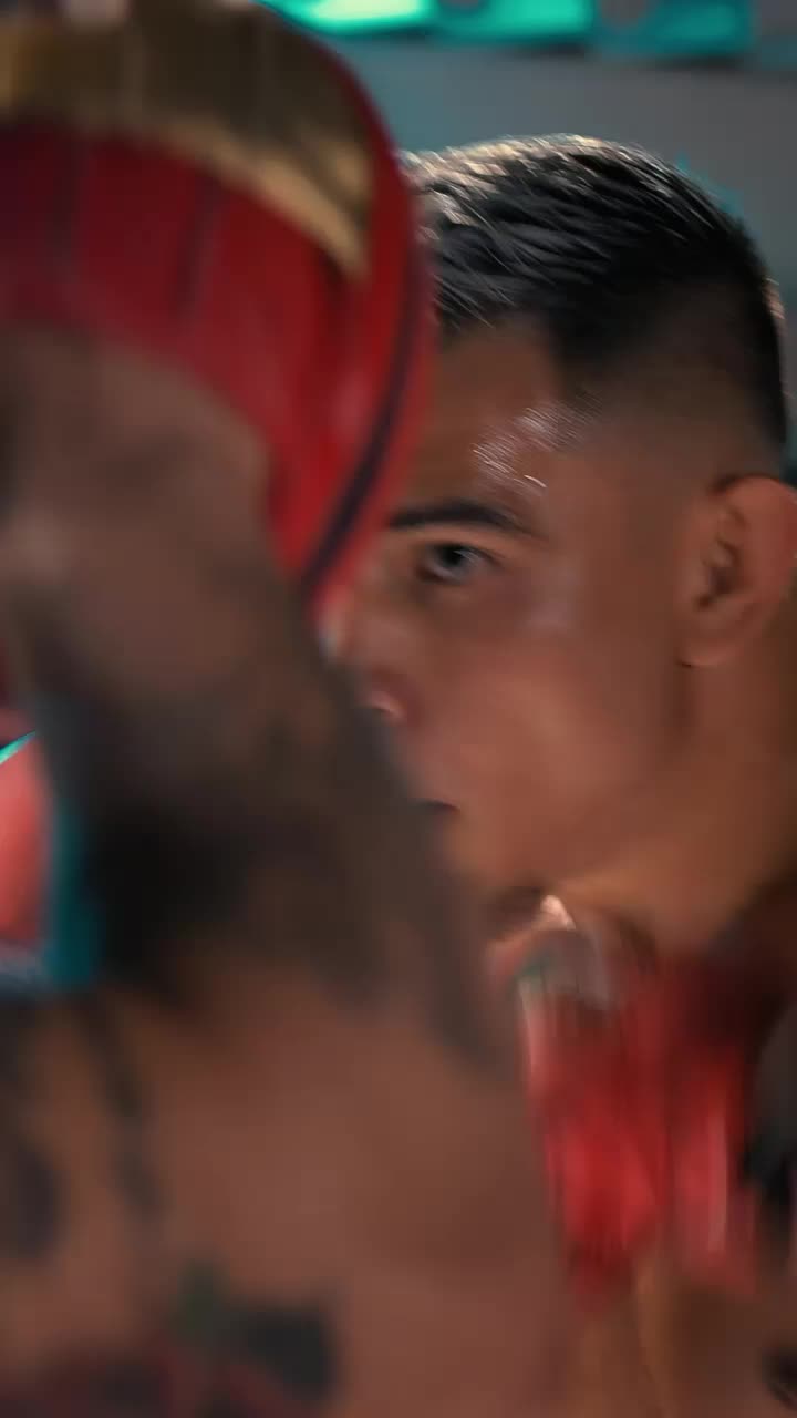 Video Stock Portrait Of A Young Boxer Training On A Ring Live Wallpaper Free - Free Download