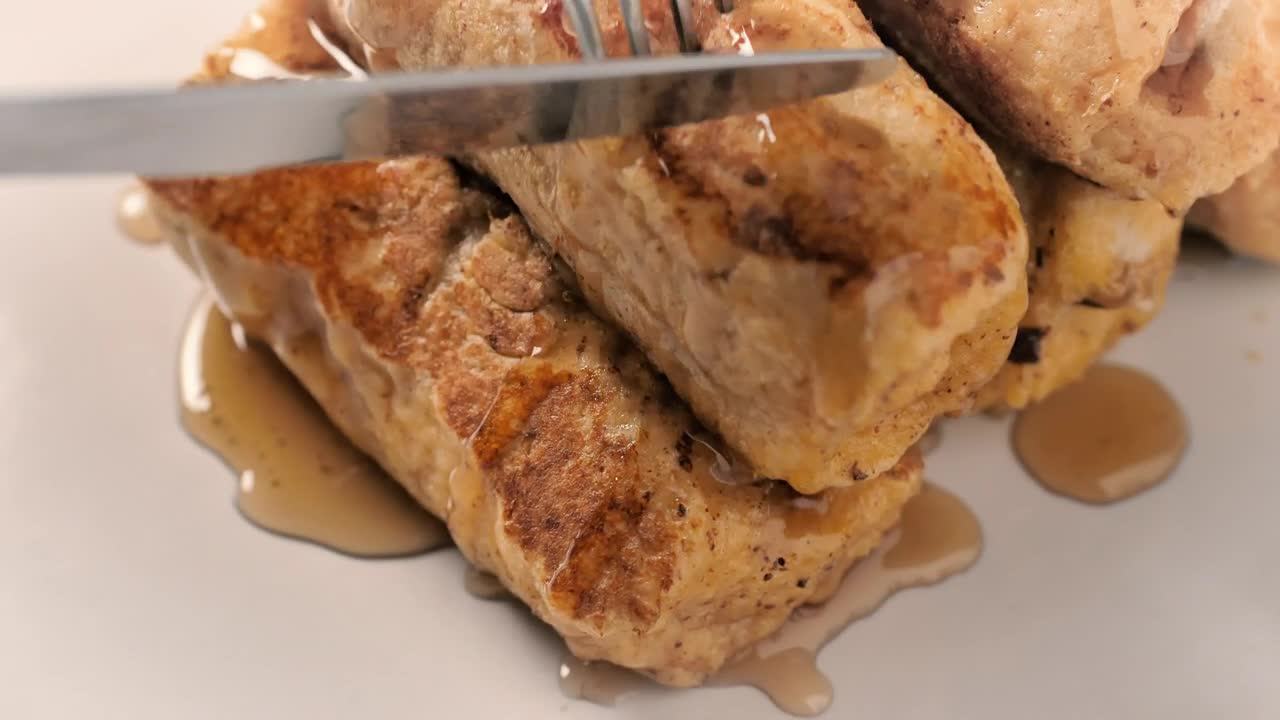 Stock Video Cutting French Bread Live Wallpaper For PC - Free Download