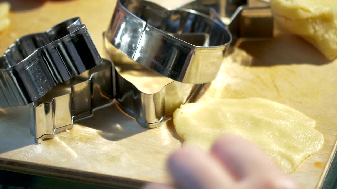 Stock Video Cutting Out Pastry Shapes Live Wallpaper For PC - Free Download