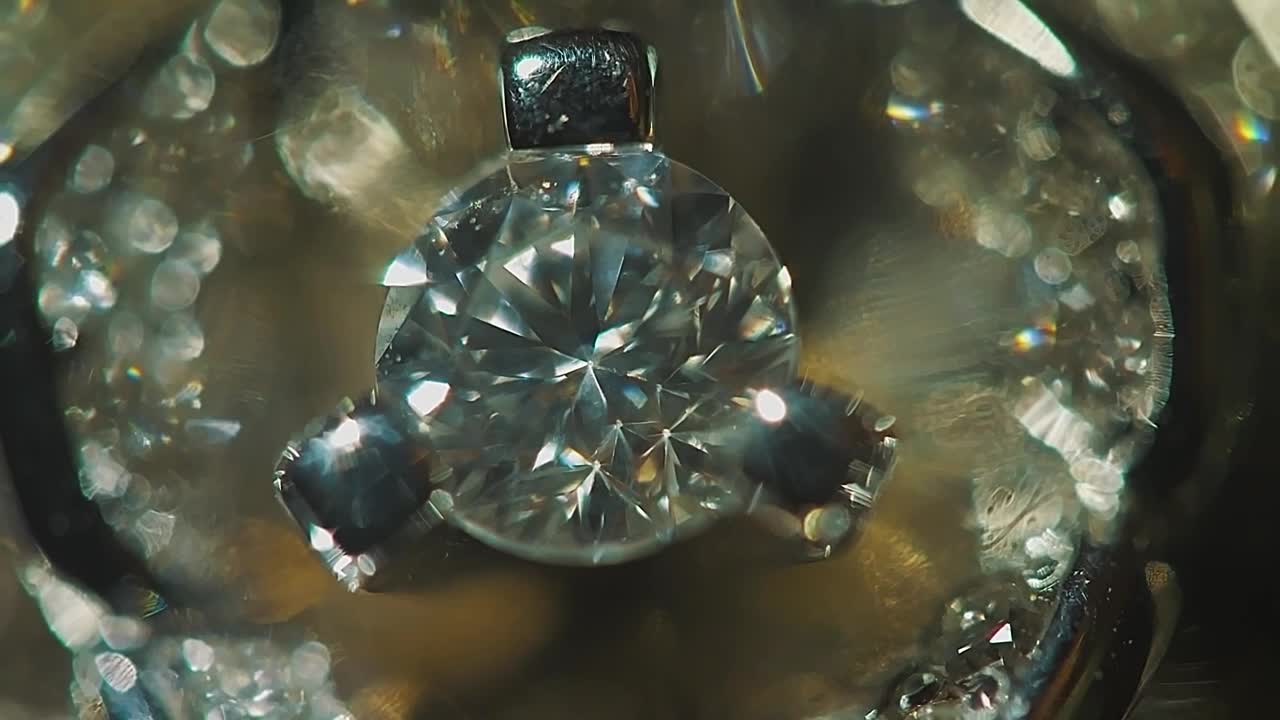 Stock Video Diamond Ring Up Close Live Wallpaper For PC - Free Download